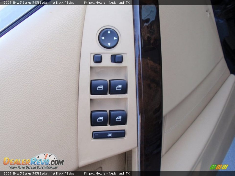 2005 BMW 5 Series 545i Sedan Jet Black / Beige Photo #34