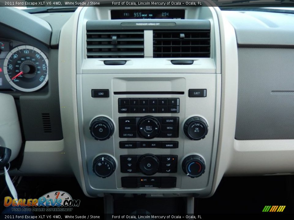 2011 Ford Escape XLT V6 4WD White Suede / Stone Photo #22