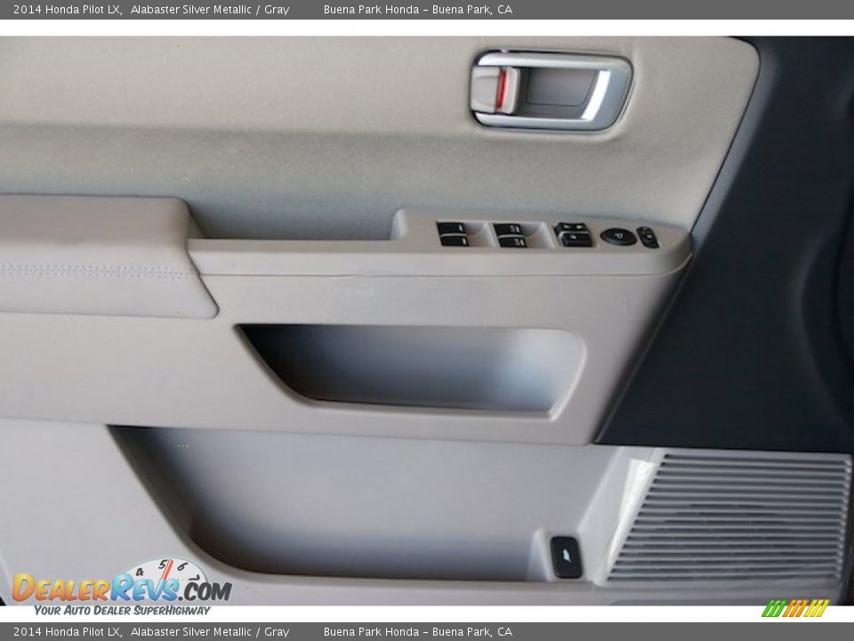 2014 Honda Pilot LX Alabaster Silver Metallic / Gray Photo #8