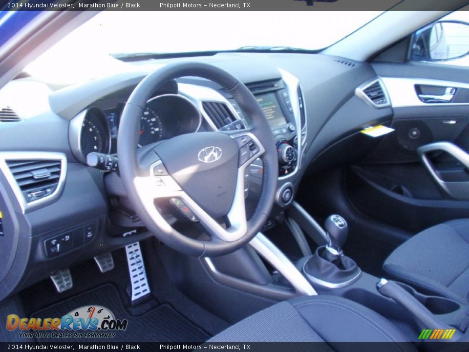 Black Interior - 2014 Hyundai Veloster  Photo #25