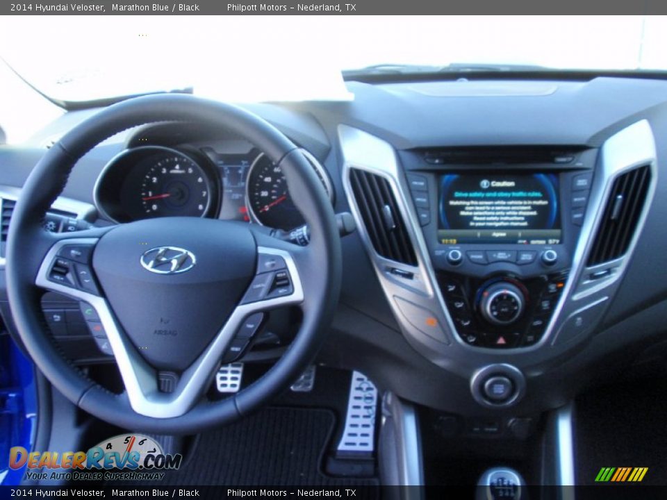 Dashboard of 2014 Hyundai Veloster  Photo #29