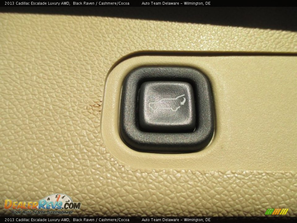 2013 Cadillac Escalade Luxury AWD Black Raven / Cashmere/Cocoa Photo #24