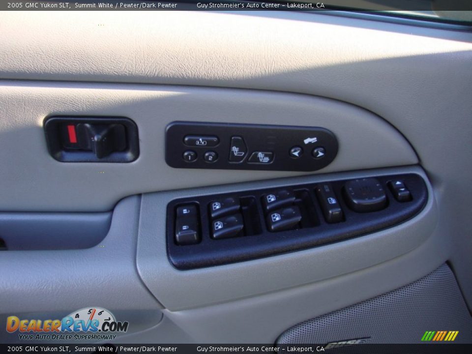 2005 GMC Yukon SLT Summit White / Pewter/Dark Pewter Photo #10