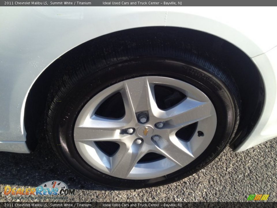 2011 Chevrolet Malibu LS Summit White / Titanium Photo #5