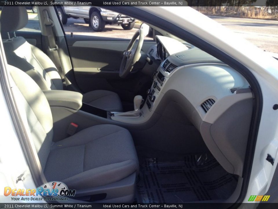 2011 Chevrolet Malibu LS Summit White / Titanium Photo #10