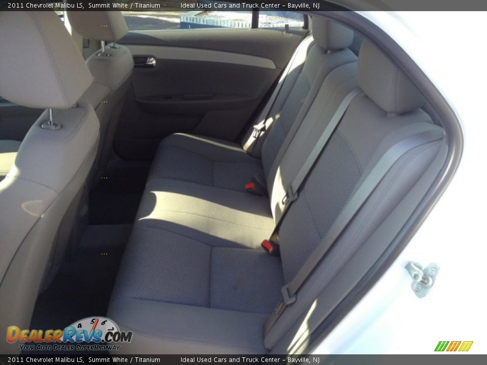 2011 Chevrolet Malibu LS Summit White / Titanium Photo #17