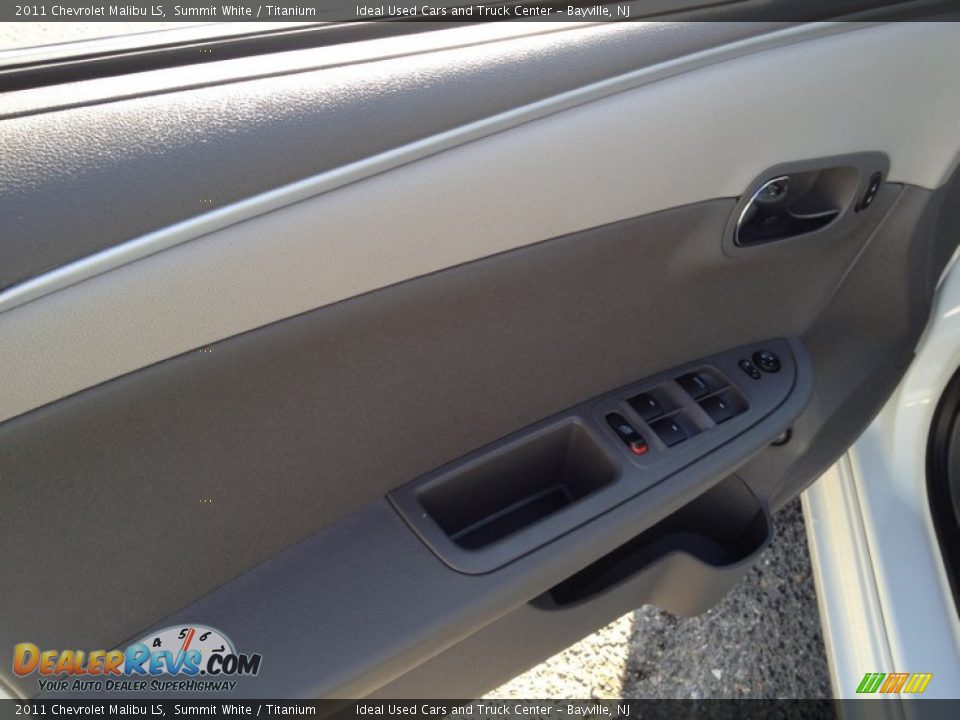 2011 Chevrolet Malibu LS Summit White / Titanium Photo #20
