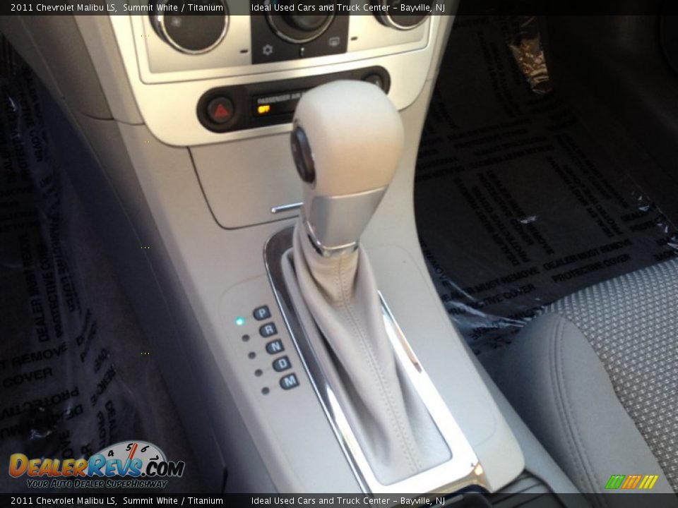 2011 Chevrolet Malibu LS Summit White / Titanium Photo #23