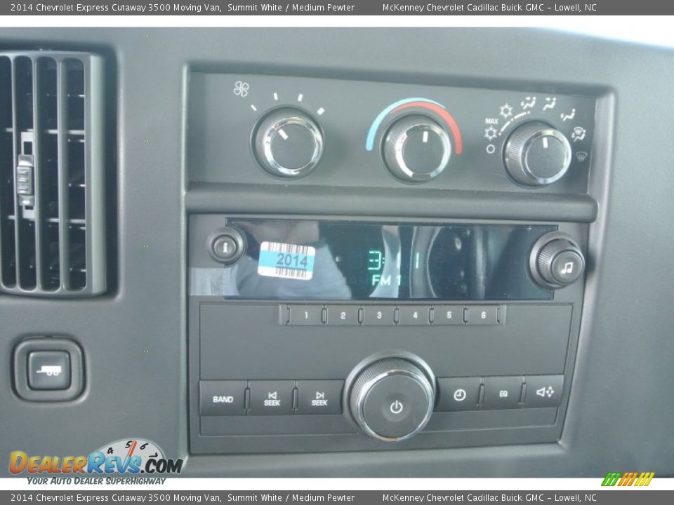 2014 Chevrolet Express Cutaway 3500 Moving Van Summit White / Medium Pewter Photo #11