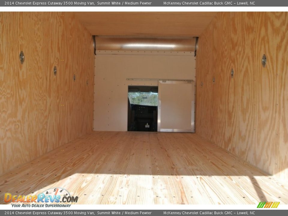 2014 Chevrolet Express Cutaway 3500 Moving Van Summit White / Medium Pewter Photo #13