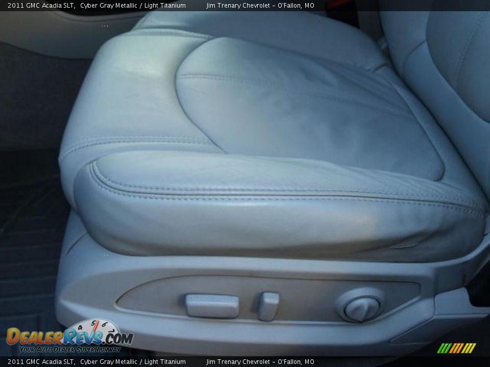 2011 GMC Acadia SLT Cyber Gray Metallic / Light Titanium Photo #15