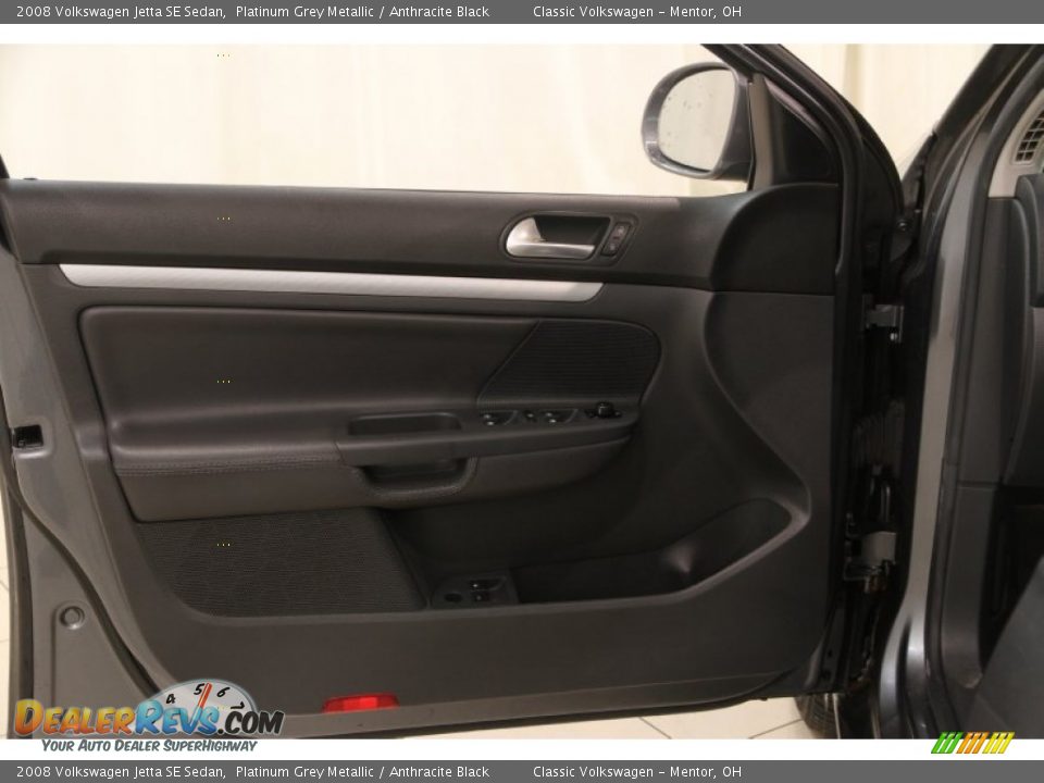 2008 Volkswagen Jetta SE Sedan Platinum Grey Metallic / Anthracite Black Photo #4