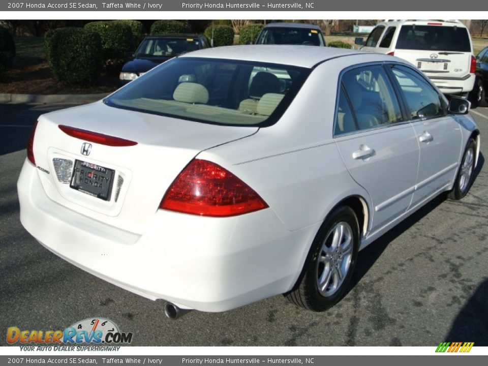 2007 Honda Accord SE Sedan Taffeta White / Ivory Photo #5