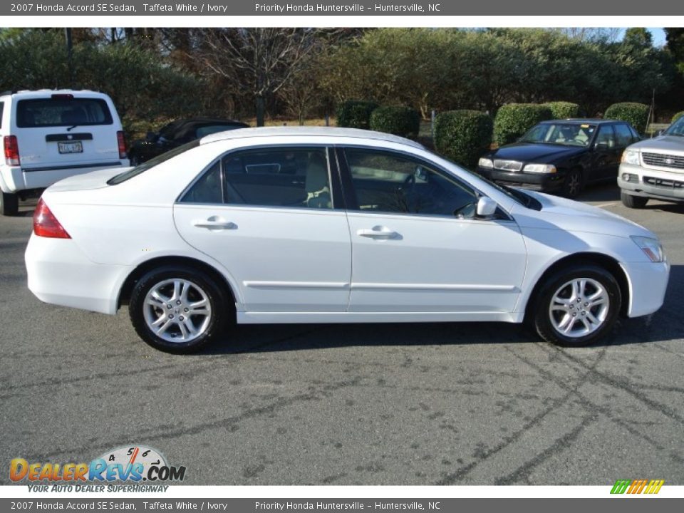 2007 Honda Accord SE Sedan Taffeta White / Ivory Photo #6