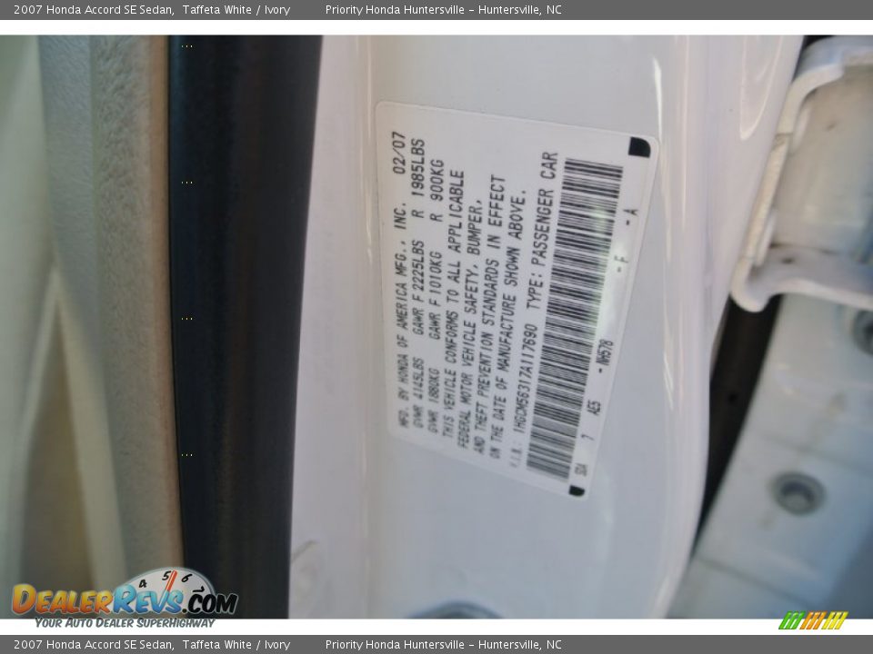 2007 Honda Accord SE Sedan Taffeta White / Ivory Photo #7