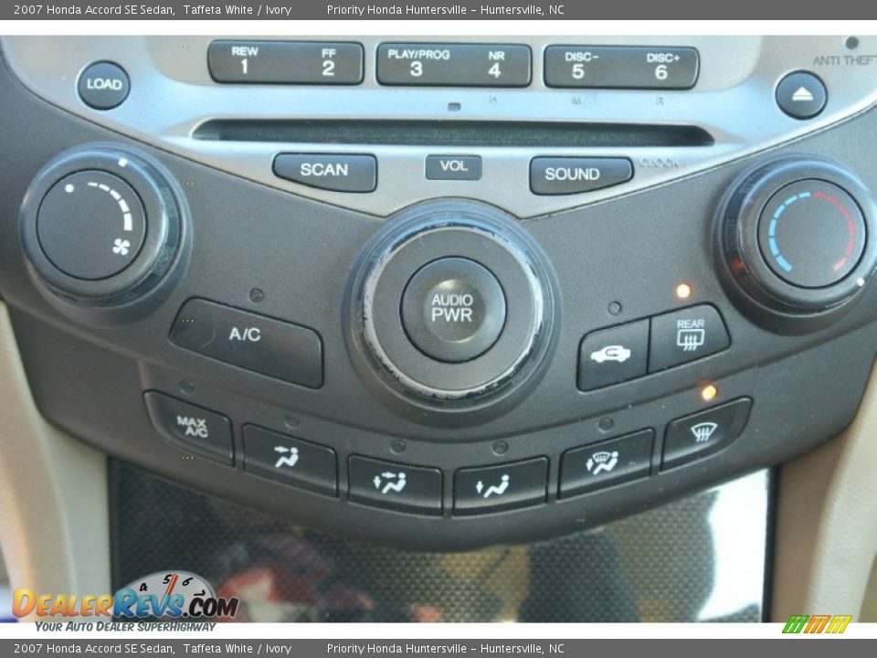 2007 Honda Accord SE Sedan Taffeta White / Ivory Photo #14