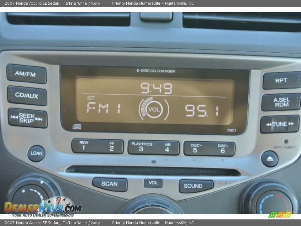 2007 Honda Accord SE Sedan Taffeta White / Ivory Photo #15