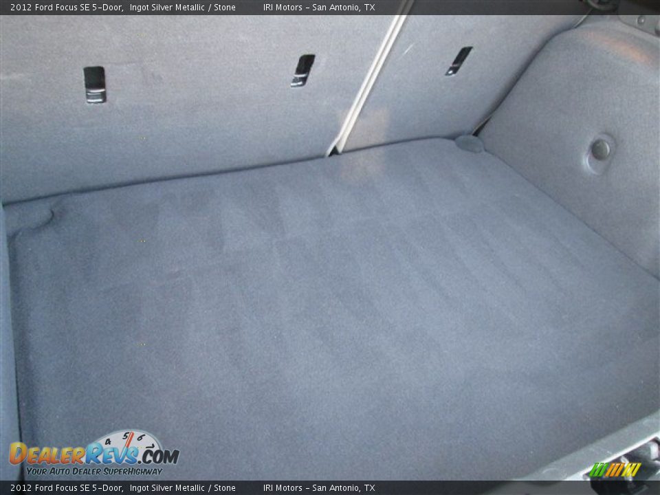 2012 Ford Focus SE 5-Door Ingot Silver Metallic / Stone Photo #12