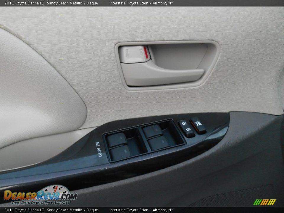 2011 Toyota Sienna LE Sandy Beach Metallic / Bisque Photo #8