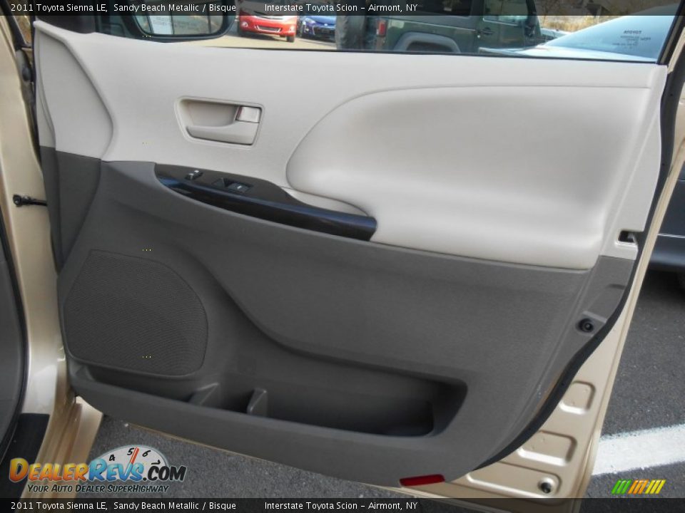 2011 Toyota Sienna LE Sandy Beach Metallic / Bisque Photo #18