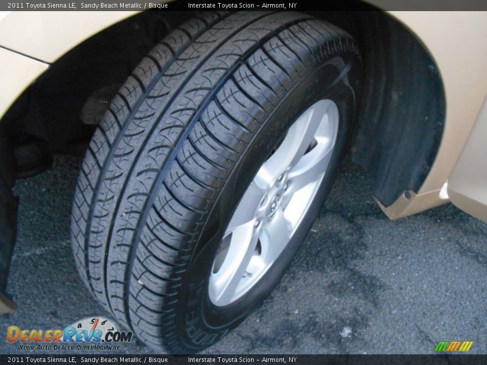 2011 Toyota Sienna LE Sandy Beach Metallic / Bisque Photo #22