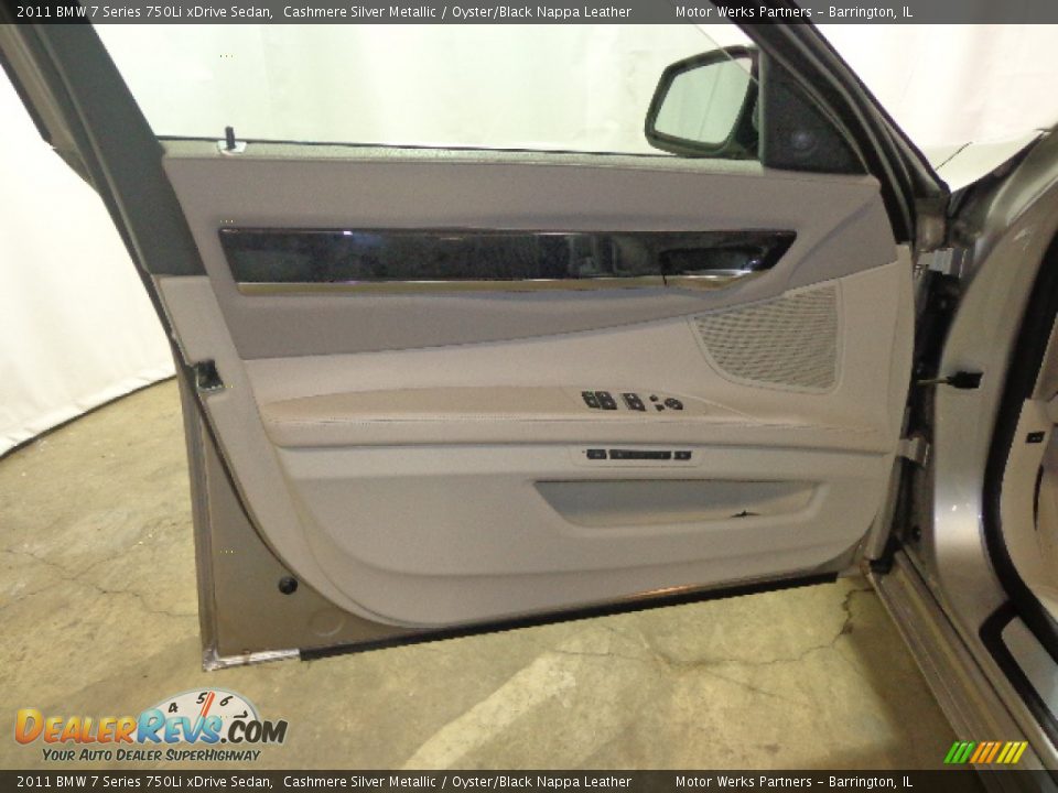 2011 BMW 7 Series 750Li xDrive Sedan Cashmere Silver Metallic / Oyster/Black Nappa Leather Photo #18