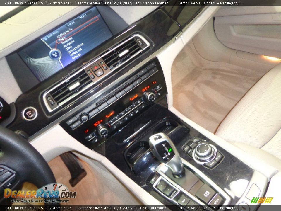 2011 BMW 7 Series 750Li xDrive Sedan Cashmere Silver Metallic / Oyster/Black Nappa Leather Photo #26