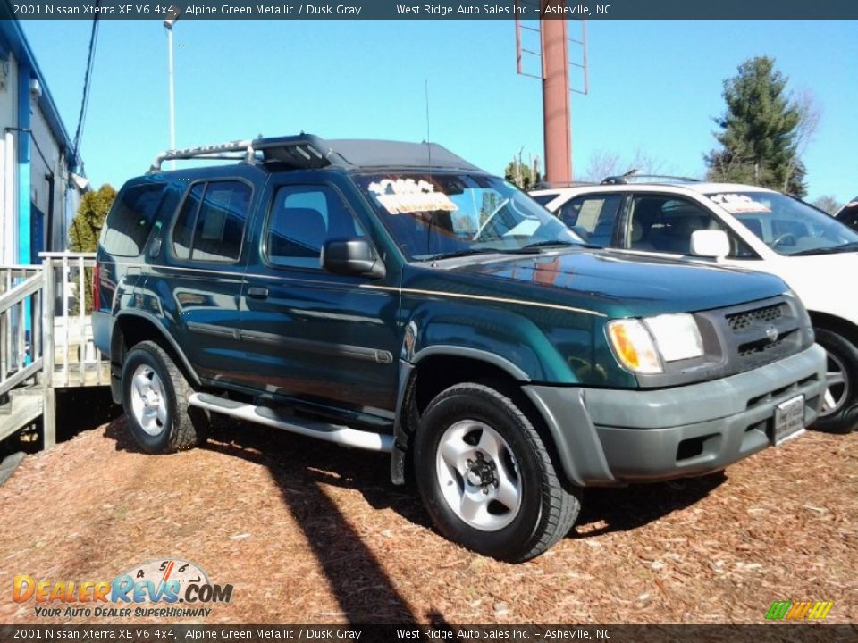 2001 Nissan Xterra XE V6 4x4 Alpine Green Metallic / Dusk Gray Photo #2