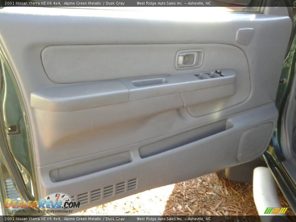 2001 Nissan Xterra XE V6 4x4 Alpine Green Metallic / Dusk Gray Photo #18