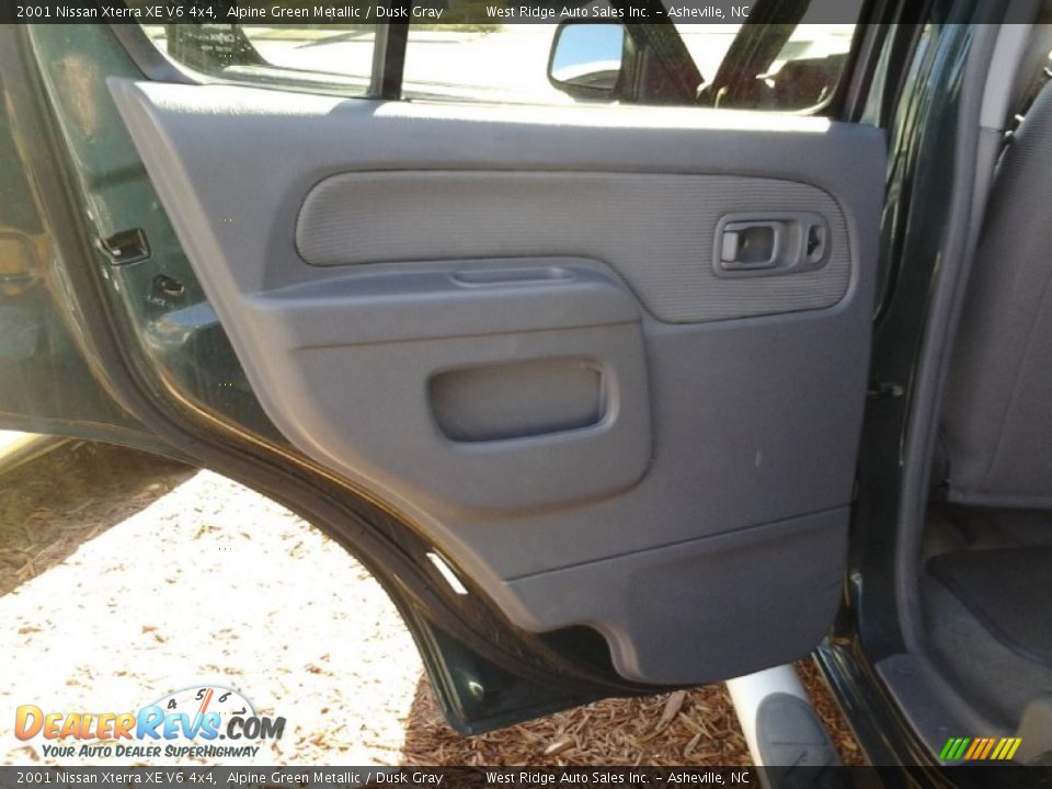 2001 Nissan Xterra XE V6 4x4 Alpine Green Metallic / Dusk Gray Photo #19