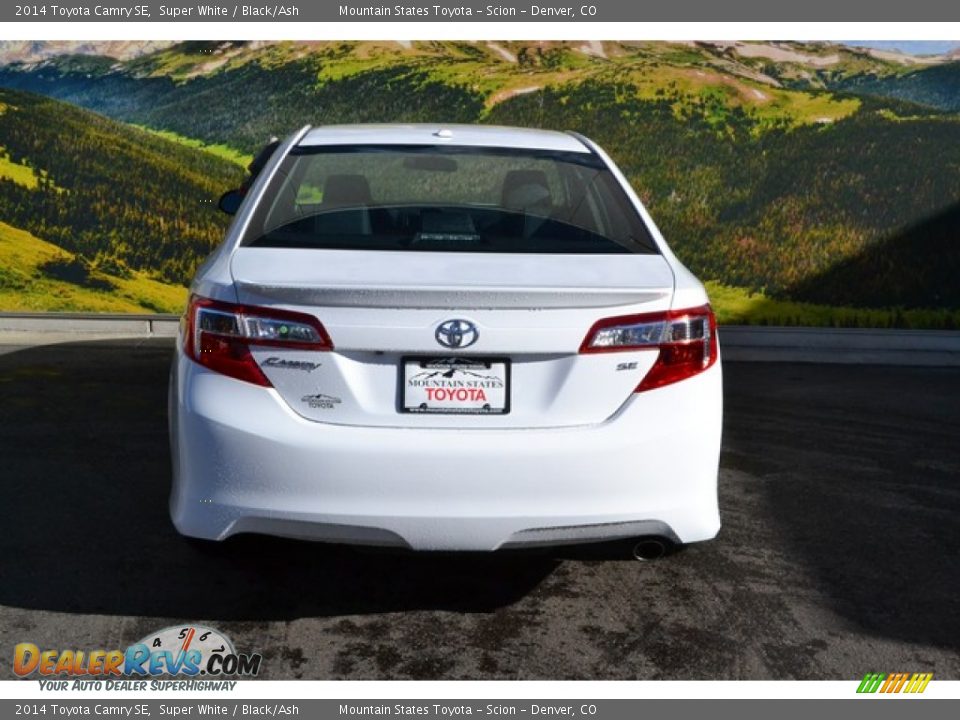 2014 Toyota Camry SE Super White / Black/Ash Photo #4