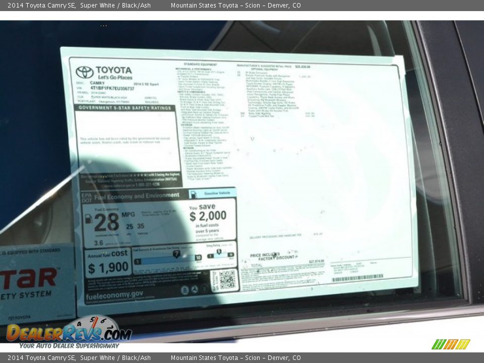 2014 Toyota Camry SE Super White / Black/Ash Photo #10
