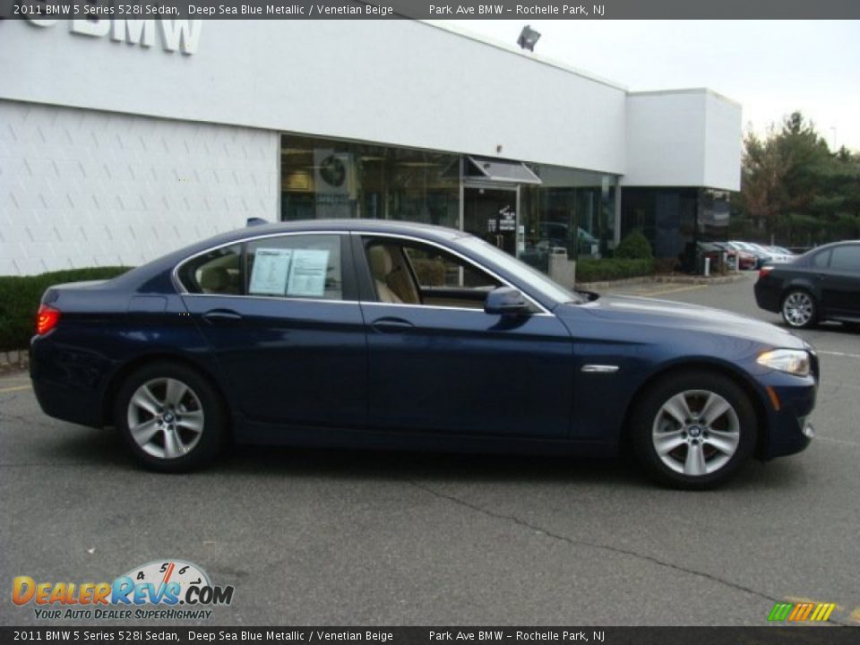2011 BMW 5 Series 528i Sedan Deep Sea Blue Metallic / Venetian Beige Photo #2
