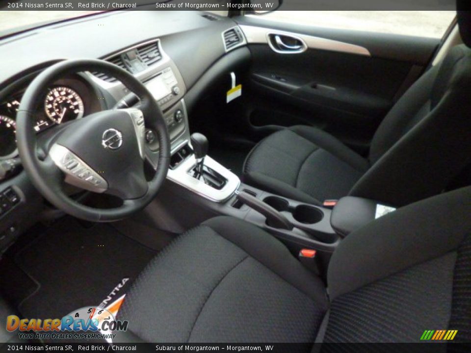 Charcoal Interior - 2014 Nissan Sentra SR Photo #16