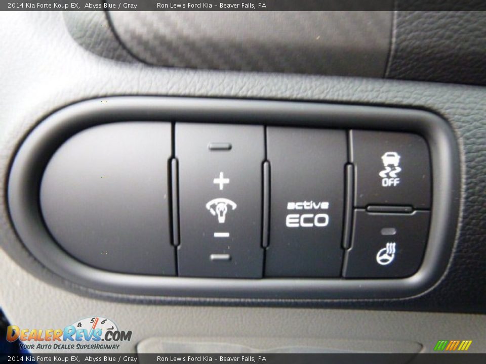 Controls of 2014 Kia Forte Koup EX Photo #15