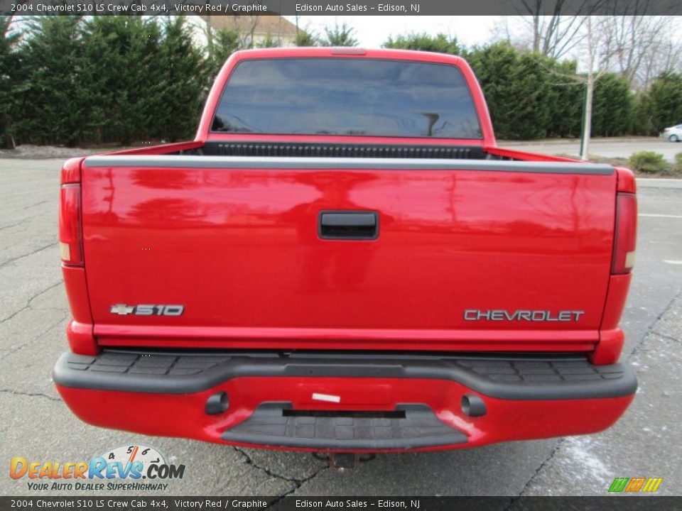 2004 Chevrolet S10 LS Crew Cab 4x4 Victory Red / Graphite Photo #6
