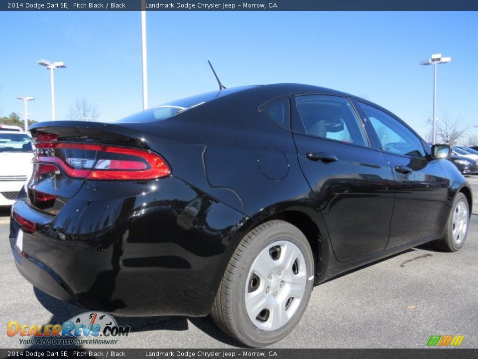 Pitch Black 2014 Dodge Dart SE Photo #3