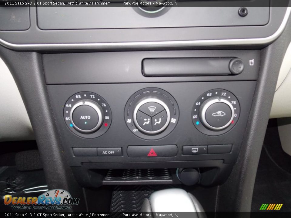 2011 Saab 9-3 2.0T Sport Sedan Arctic White / Parchment Photo #31