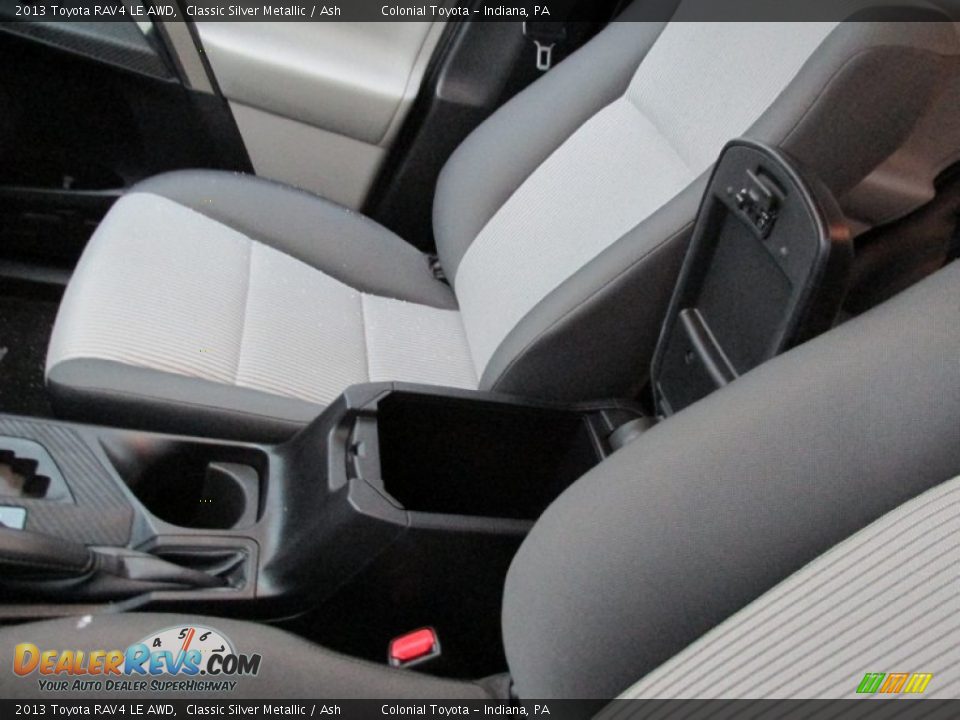 2013 Toyota RAV4 LE AWD Classic Silver Metallic / Ash Photo #18
