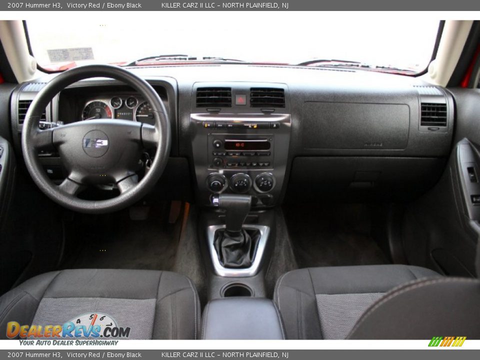 Dashboard of 2007 Hummer H3  Photo #8