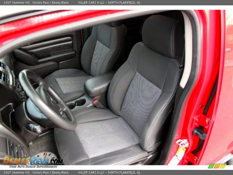 Front Seat of 2007 Hummer H3  Photo #12