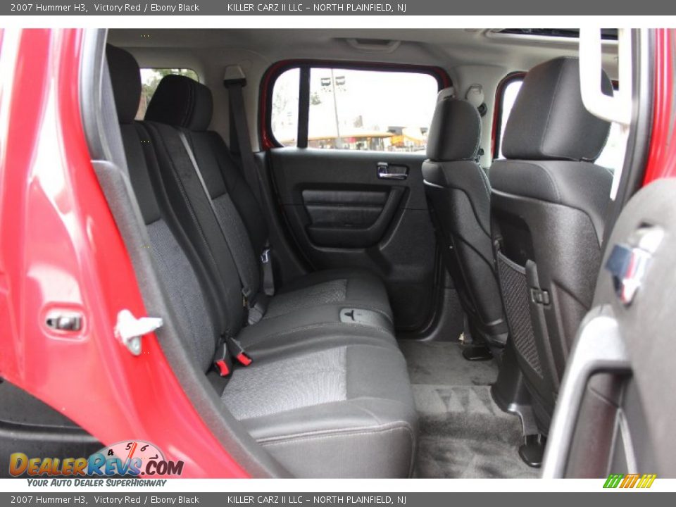 Rear Seat of 2007 Hummer H3  Photo #24