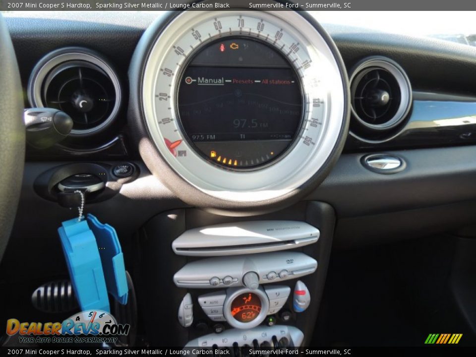 2007 Mini Cooper S Hardtop Sparkling Silver Metallic / Lounge Carbon Black Photo #16