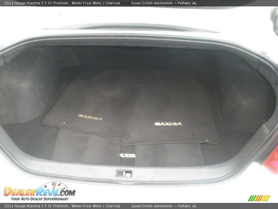 2011 Nissan Maxima 3.5 SV Premium Winter Frost White / Charcoal Photo #17