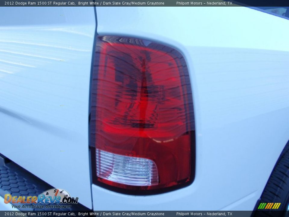 2012 Dodge Ram 1500 ST Regular Cab Bright White / Dark Slate Gray/Medium Graystone Photo #18