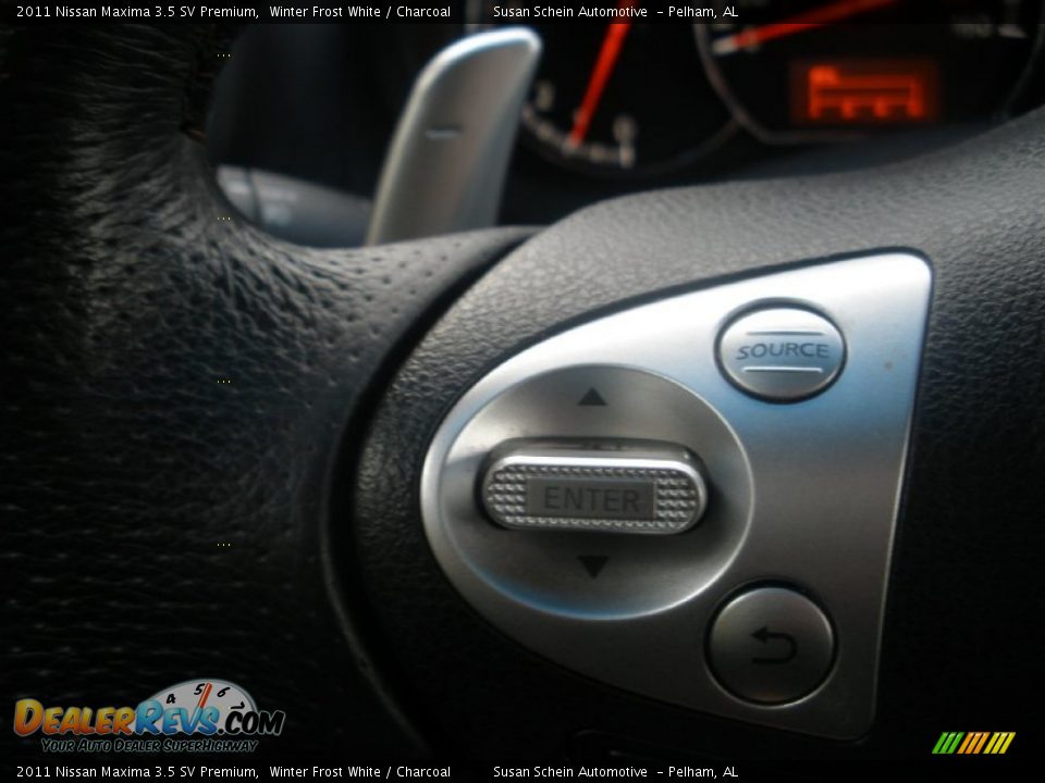 2011 Nissan Maxima 3.5 SV Premium Winter Frost White / Charcoal Photo #32