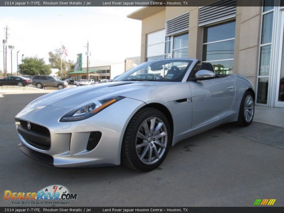 Front 3/4 View of 2014 Jaguar F-TYPE  Photo #3