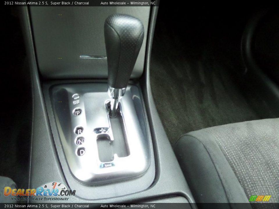 2012 Nissan Altima 2.5 S Super Black / Charcoal Photo #19