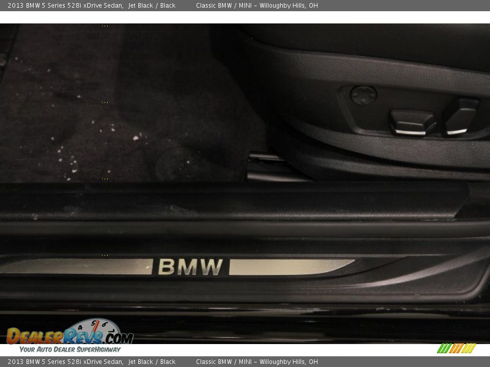 2013 BMW 5 Series 528i xDrive Sedan Jet Black / Black Photo #6