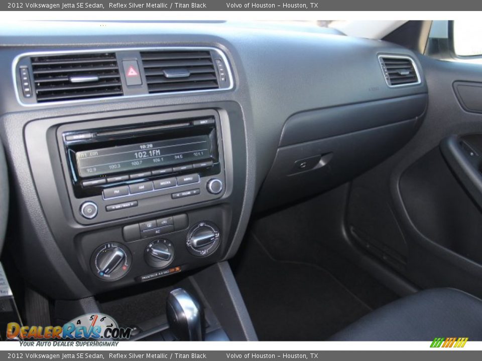2012 Volkswagen Jetta SE Sedan Reflex Silver Metallic / Titan Black Photo #15